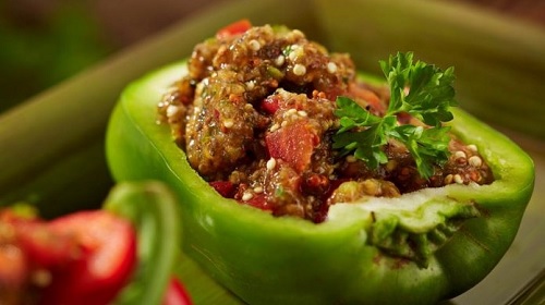 Chai Chili Füllung in grüner Paprika (vegan)